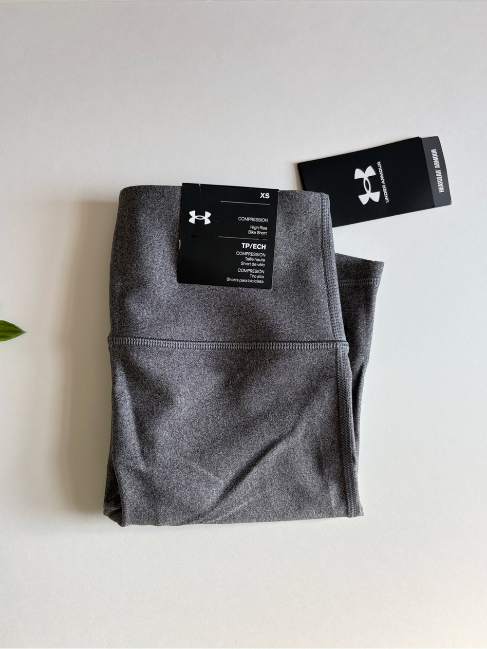 NWT women’s under armour gray high rise compression bike shorts